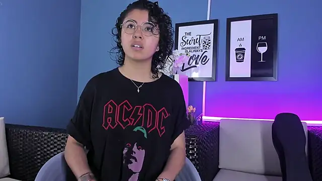 Amareto  online show from February 7, 3:19 pm