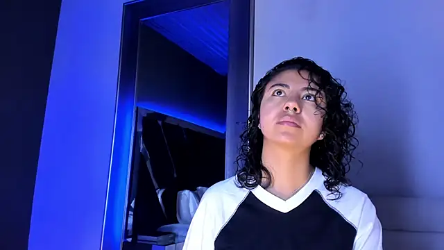 Amareto  online show from September 18, 1:13 pm