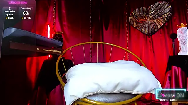 LatinMilk  online show from December 6, 11:25 pm