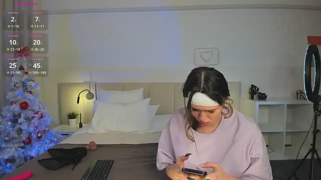 Snapshot of BelovedRuby chatting on January 11, 11:56 am BelovedRuby online show from January 11, 11:56 am