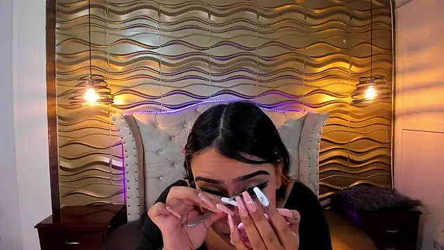 Andreita Jones online show from October 4, 11:41 am