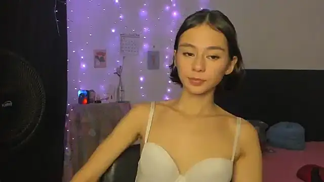 Snapshot of cute_roxana_ chatting on March 9, 11:03 pm cute roxana online show from March 9, 11:03 pm