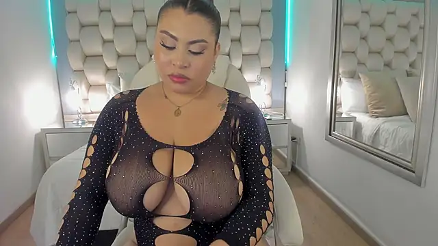 Helleamazing online show from December 8, 2:49 am