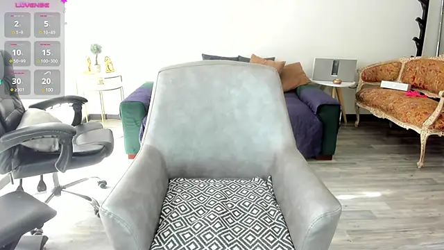 Snapshot of _angelina_class_7 chatting on January 30, 1:53 pm angelina class 7 online show from January 30, 1:53 pm