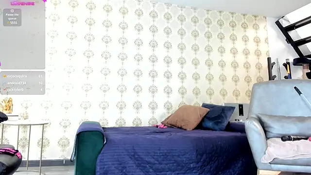 Snapshot of _angelina_class_7 chatting on February 24, 5:42 pm angelina class 7 online show from February 24, 5:42 pm