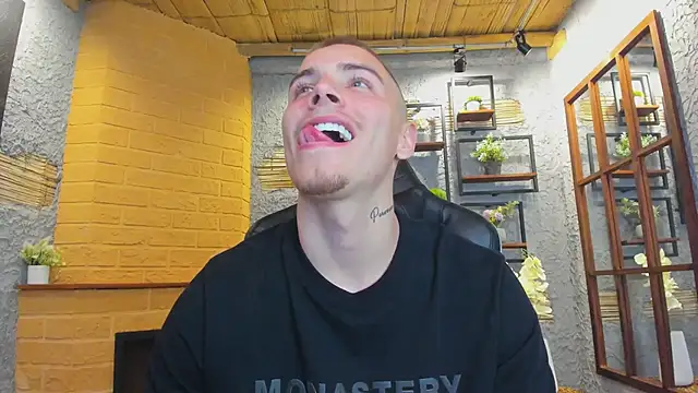 JordanThompson  online show from March 17, 10:06 pm