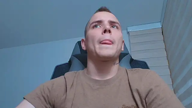 JordanThompson  online show from September 11, 3:39 am