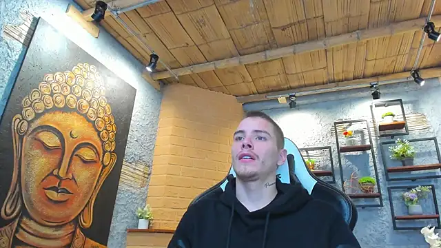 JordanThompson  online show from October 22, 11:21 am