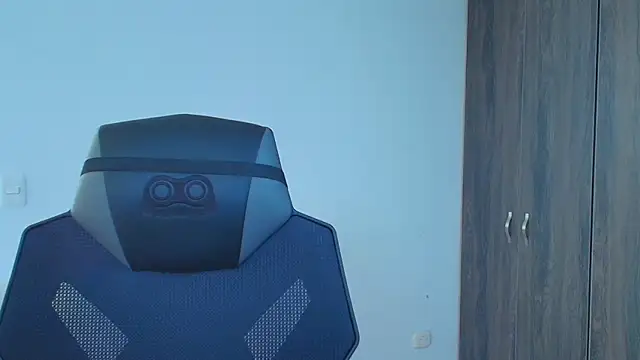 JordanThompson  online show from October 26, 9:42 pm