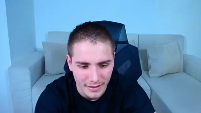 JordanThompson  online show from November 30, 11:31 pm