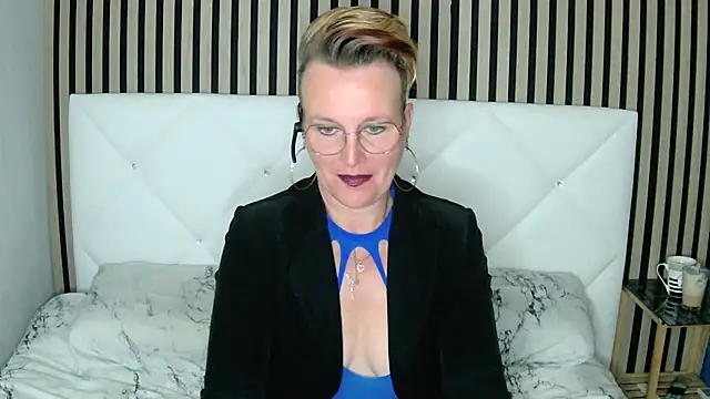 Snapshot of xxNoeliaxx chatting on January 25, 8:10 am xxNoeliaxx online show from January 25, 8:10 am