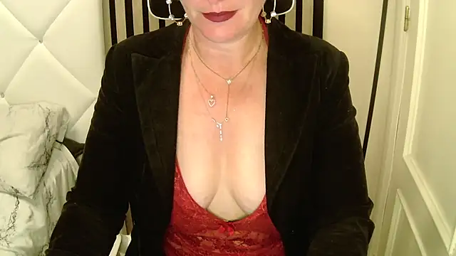 Snapshot of xxNoeliaxx chatting on December 2, 7:36 am xxNoeliaxx online show from December 2, 7:36 am