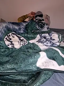 Snapshot of molozeb chatting on October 12, 11:59 pm molozeb online show from October 12, 11:59 pm