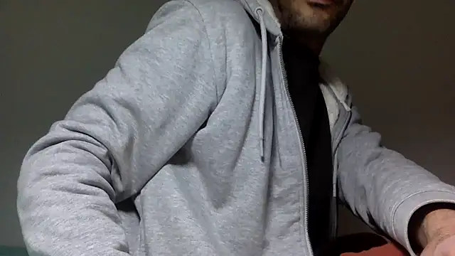 Snapshot of molozeb chatting on November 12, 5:46 pm molozeb online show from November 12, 5:46 pm