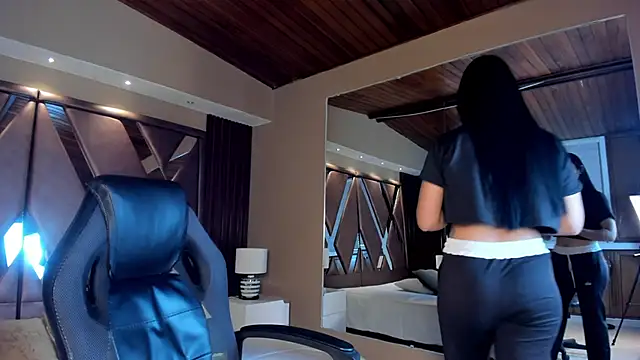 carina rossi online show from February 11, 11:32 am