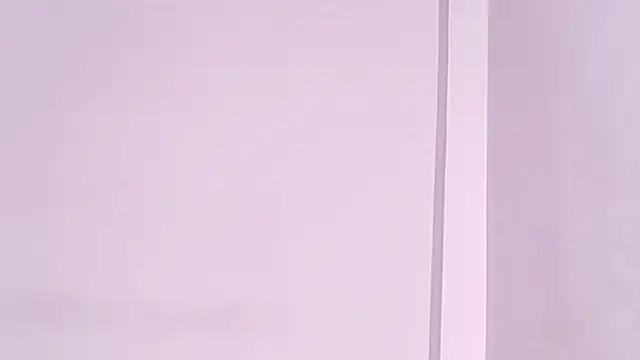 Snapshot of caarlywhitee chatting on February 6, 10:21 pm caarlywhitee online show from February 6, 10:21 pm