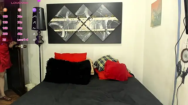 SARAMISHA online show from March 21, 8:50 pm