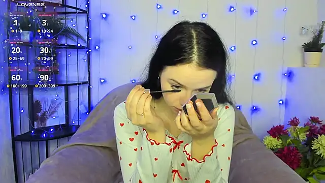 Snapshot of Lori__Hell chatting on February 14, 2:50 am Lori Hell online show from February 14, 2:50 am