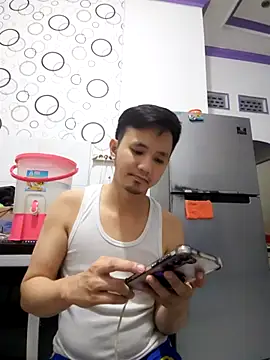 Snapshot of andi888999 chatting on November 15, 5:20 pm andi888999 online show from November 15, 5:20 pm