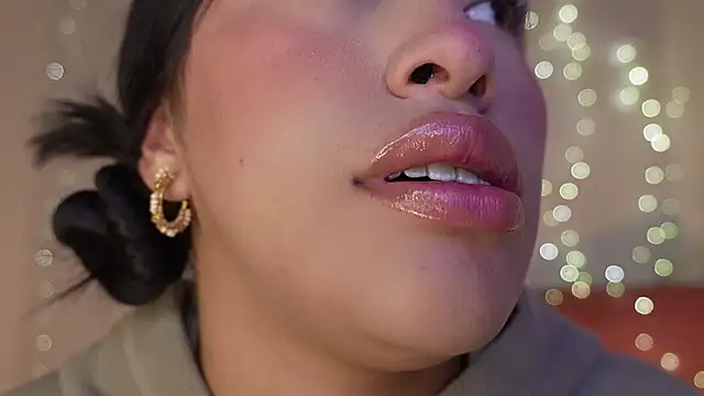 Snapshot of nerak_1a_ chatting on November 6, 7:37 pm nerak 1a online show from November 6, 7:37 pm