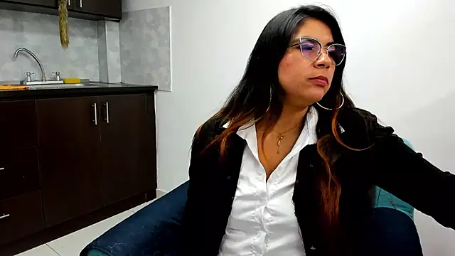 Luna Dumont online show from February 20, 2:13 pm