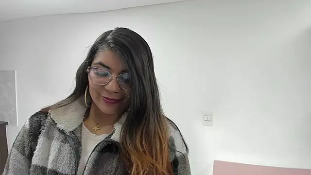 Luna Dumont online show from March 21, 11:33 am