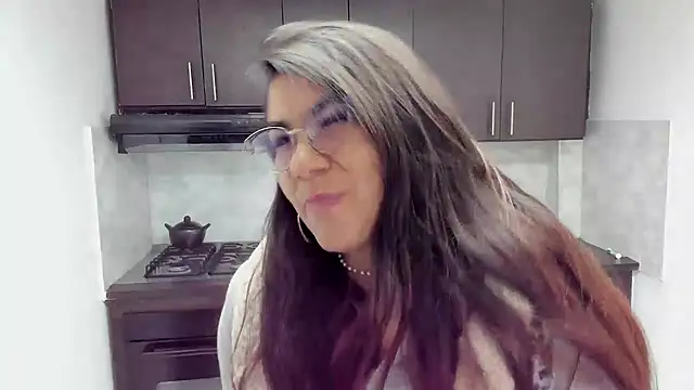 Luna Dumont online show from September 16, 11:11 am