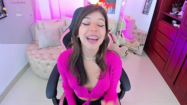 NATAASHA    online show from February 7, 3:23 am