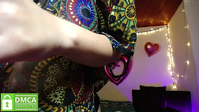 Snapshot of Mr_MrsCurie chatting on December 3, 2:47 am Mr MrsCurie online show from December 3, 2:47 am