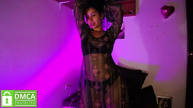 Snapshot of Mr_MrsCurie chatting on January 12, 2:35 am Mr MrsCurie online show from January 12, 2:35 am