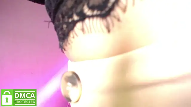 Snapshot of Mr_MrsCurie chatting on January 25, 9:57 pm Mr MrsCurie online show from January 25, 9:57 pm