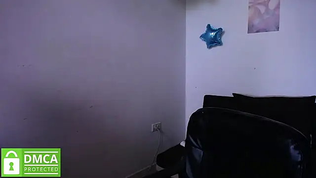 Snapshot of Mr_MrsCurie chatting on January 29, 8:25 pm Mr MrsCurie online show from January 29, 8:25 pm