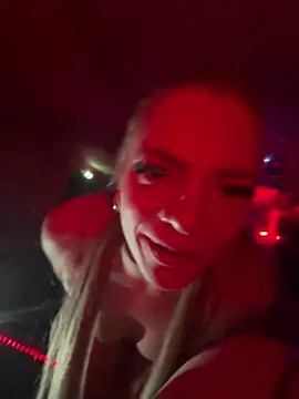 LizzyLush  online show from March 23, 1:09 am