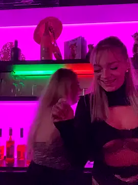 LizzyLush  online show from September 13, 9:25 pm