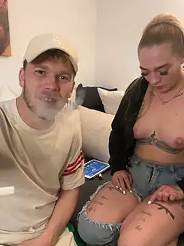 LizzyLush  online show from October 31, 2:12 am