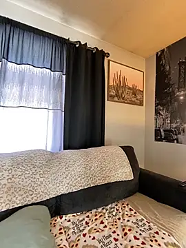 Snapshot of SidneyRaee chatting on January 14, 5:12 pm SidneyRaee online show from January 14, 5:12 pm