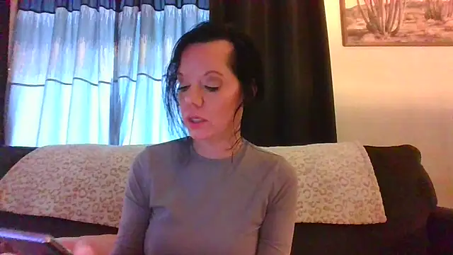 Snapshot of SidneyRaee chatting on January 30, 8:31 pm SidneyRaee online show from January 30, 8:31 pm