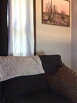 Snapshot of SidneyRaee chatting on September 16, 4:41 pm SidneyRaee online show from September 16, 4:41 pm