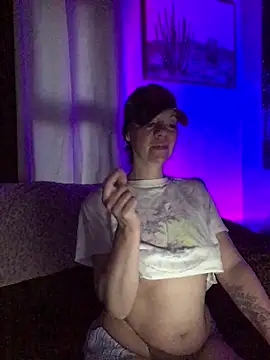 Snapshot of SidneyRaee chatting on September 27, 12:32 pm SidneyRaee online show from September 27, 12:32 pm