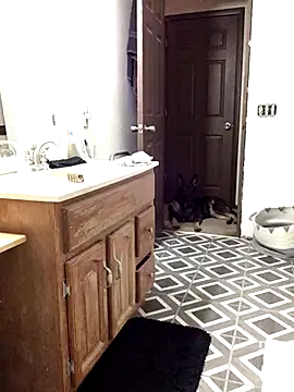 Snapshot of SidneyRaee chatting on September 30, 2:55 pm SidneyRaee online show from September 30, 2:55 pm