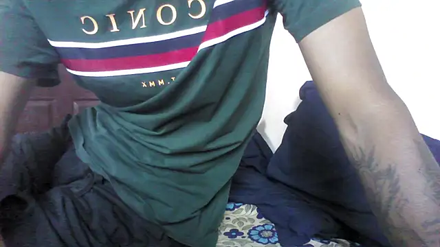 Snapshot of just_fucks chatting on September 18, 10:28 am just fucks online show from September 18, 10:28 am