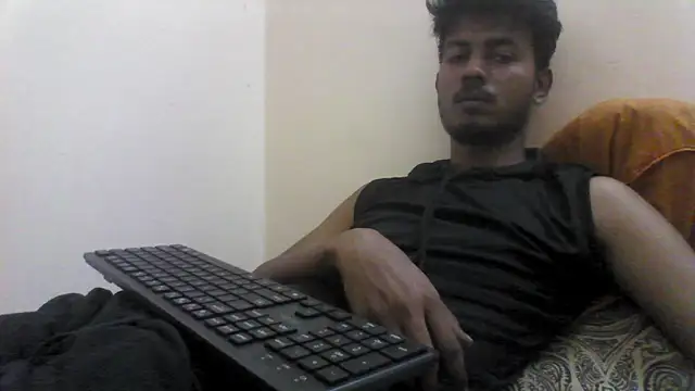 Snapshot of just_fucks chatting on September 24, 8:23 pm just fucks online show from September 24, 8:23 pm