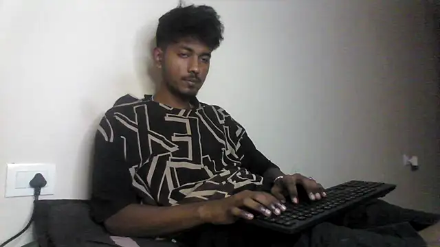 Snapshot of just_fucks chatting on October 13, 9:04 pm just fucks online show from October 13, 9:04 pm