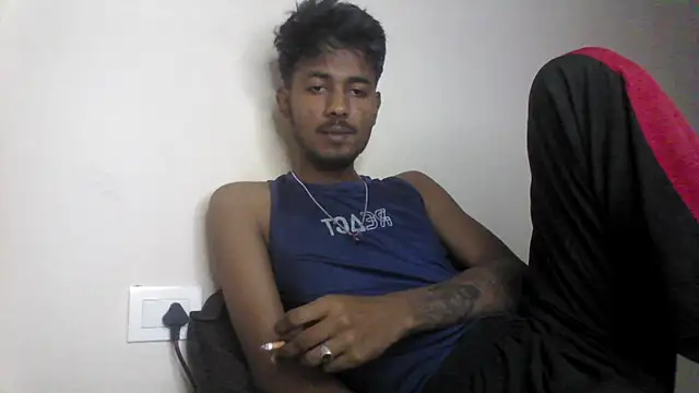 Snapshot of just_fucks chatting on October 14, 5:47 pm just fucks online show from October 14, 5:47 pm