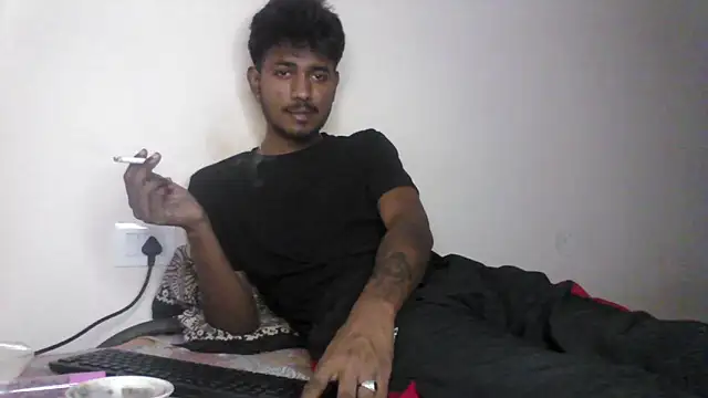 Snapshot of just_fucks chatting on October 22, 9:14 pm just fucks online show from October 22, 9:14 pm