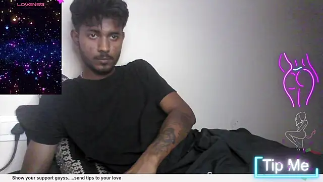 Snapshot of just_fucks chatting on October 24, 7:21 pm just fucks online show from October 24, 7:21 pm