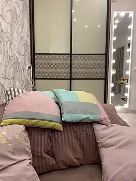 AnnaBri online show from December 12, 1:32 am