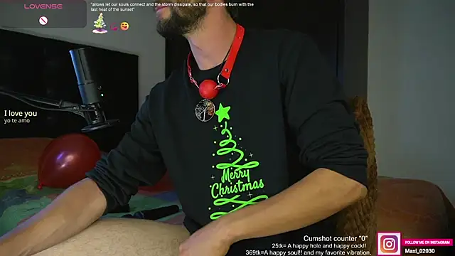 just maxii online show from December 5, 11:51 pm