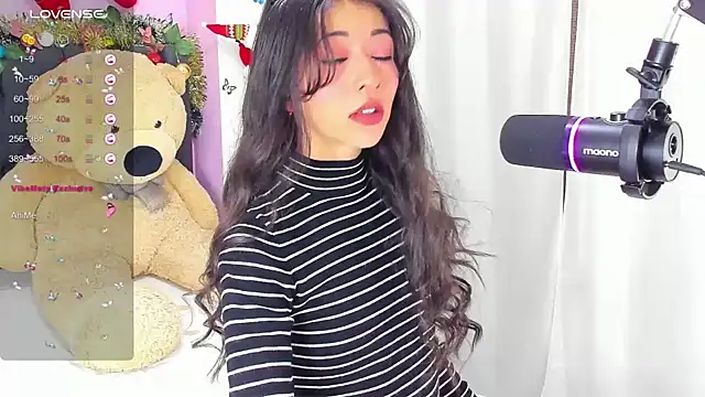 SophiaLiu online show from December 11, 11:43 pm