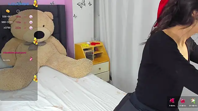 SophiaLiu online show from February 1, 11:48 pm